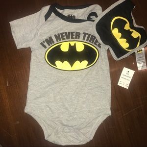 🆕Batman Onesie and Bib